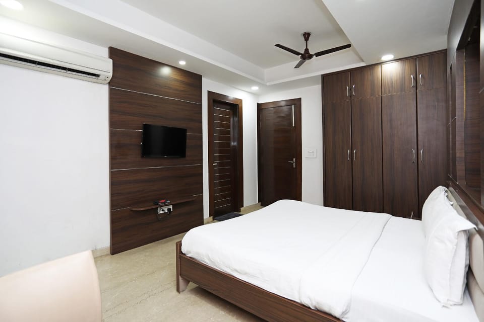 SPOT ON 73780 Hotel Pravin Hotel in Maharashtra