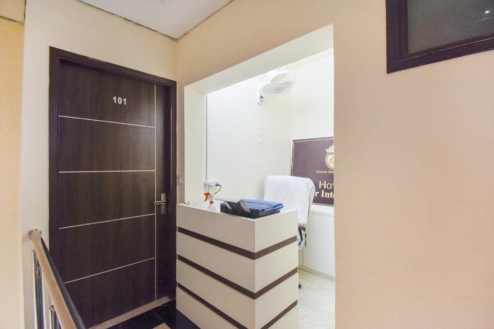HOTEL O Grover International Hotel in Punjab, India