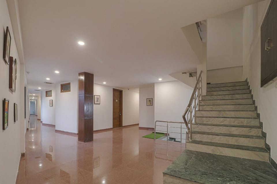Hotel O Golfview Hotel in Punjab, India