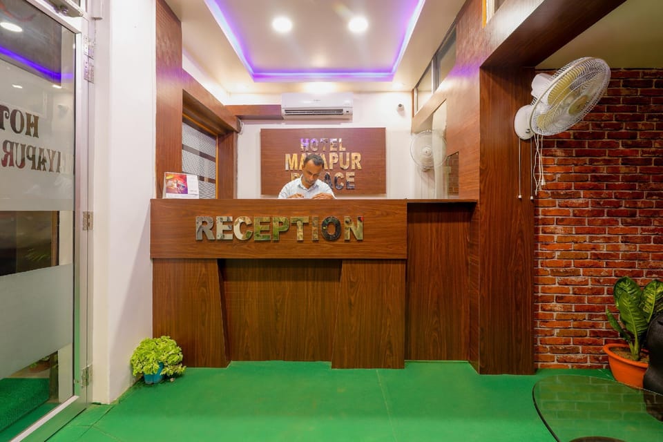 OYO 75159 Hotel Mayapur Palace Hotel in India