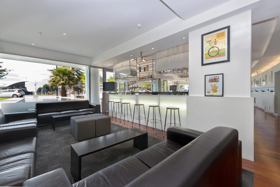 Bar/lounge