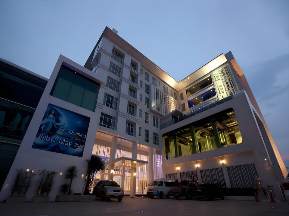 Glacier Hotel Khon Kaen Hotel in Laos