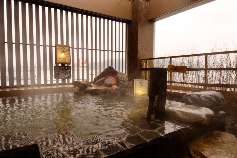 Hot spring bath