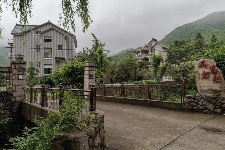 Mo Gan Shan You Jian Chui Yan Inn Hotel in Zhejiang
