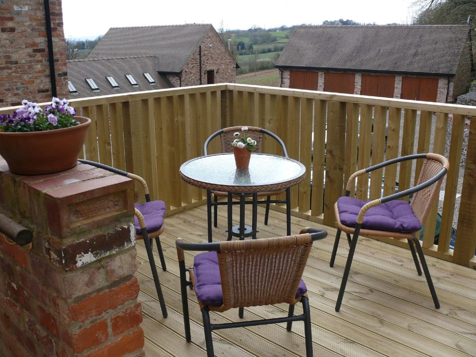 The Larches Ledbury Bed and Breakfast Hotel in Malvern Hills District
