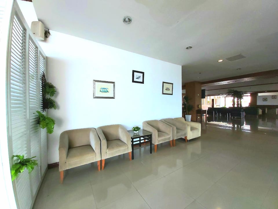 Ampo Residence Hotel Apartment hotel in Laos