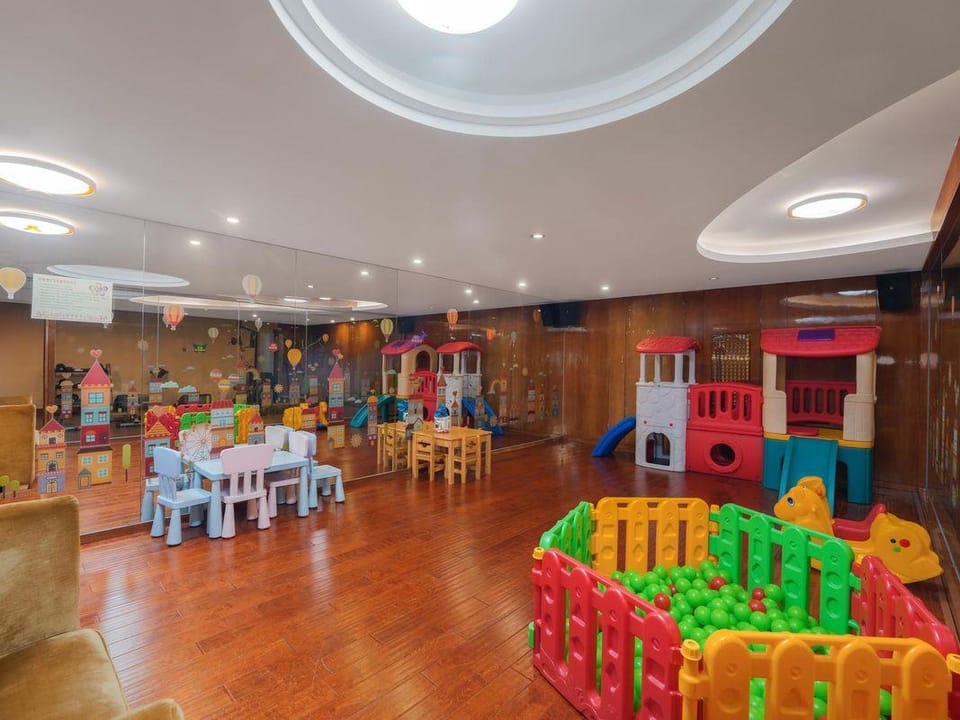 Mingfa Hotel (Nanjing South Railway Station Mingfa Plaza Subway Station Store) Hotel in Nanjing
