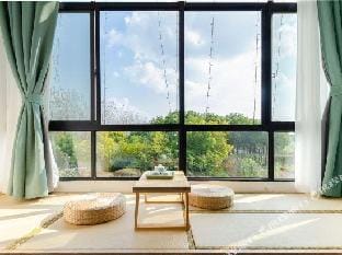 YunLu Homestay (Shanghai International Tourism Resort) Hotel in Shanghai