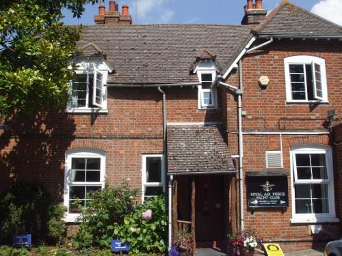 Riverside House Hotel in Eastleigh District