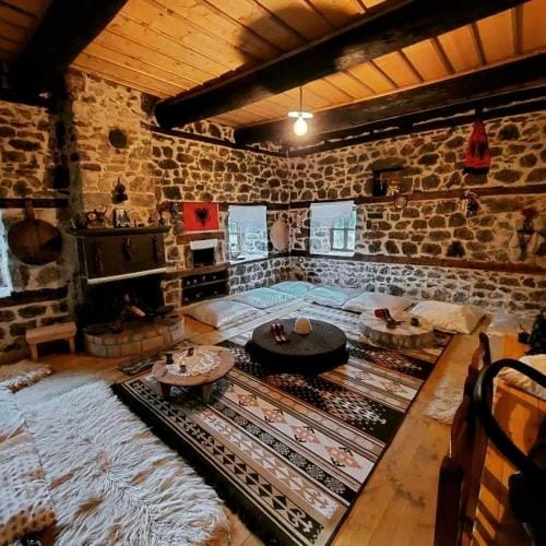 Kulla Hupi Agriturism Inn in North Macedonia