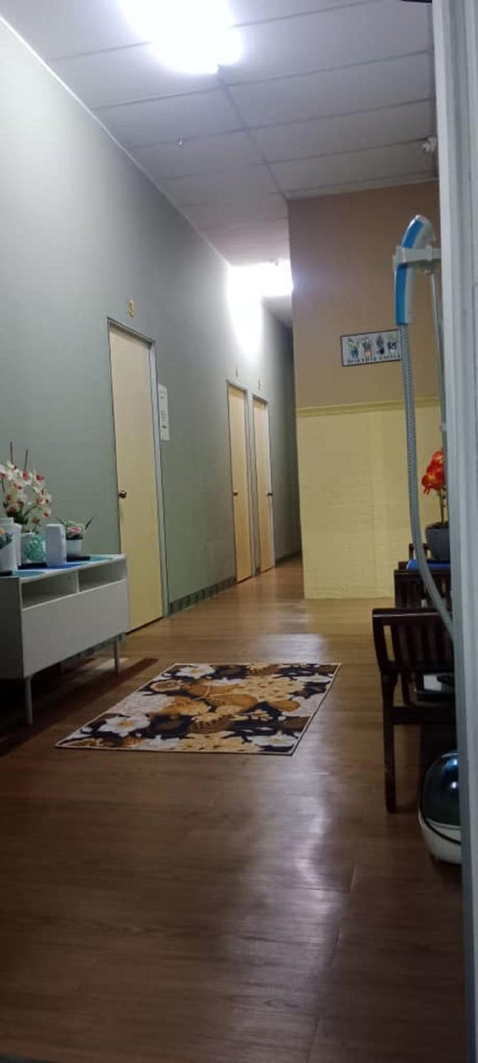 NY TROPICAL BACKPACKERS Hostel in Johor