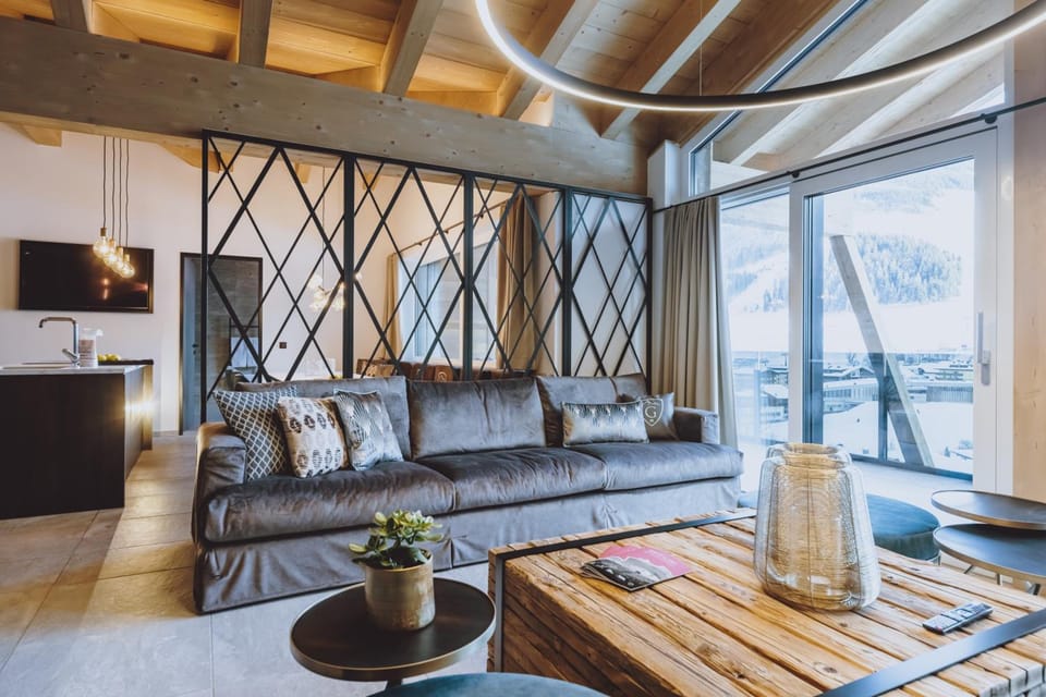 GLEMM by AvenidA Superior Hotel & Residences Hotel in Salzburgerland