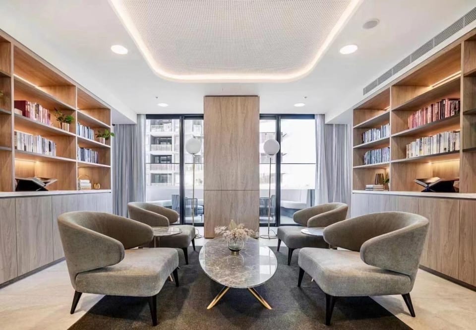 SkyGarden Luxury Condo at The Glen by Live Local Apartment hotel in Glen Waverley