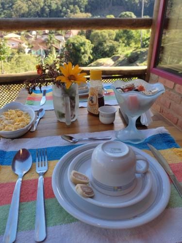 Chale Canto da Colina-Lumiar Lodge in State of Rio de Janeiro