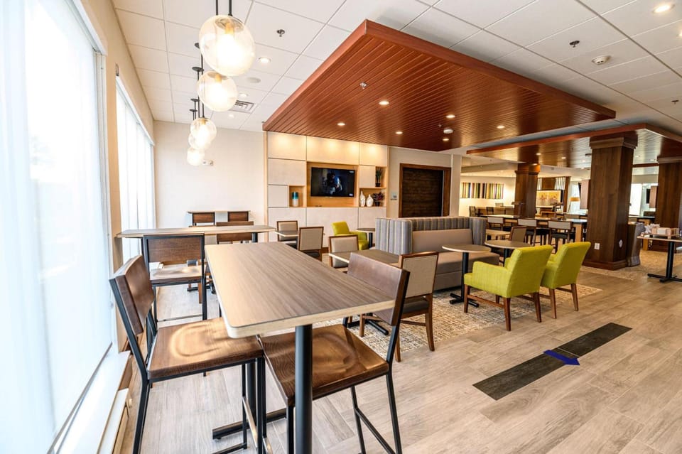 Holiday Inn Express & Suites Dayton East – Beavercreek by IHG Hotel in Beavercreek