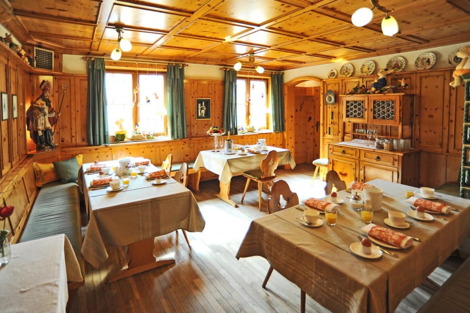 Gasthaus Zur Krone Hotel in Hesse