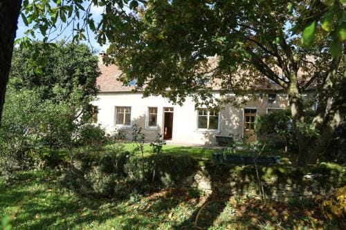Ferme des Trois Poiriers, Teloche Hotel in Centre-Val de Loire