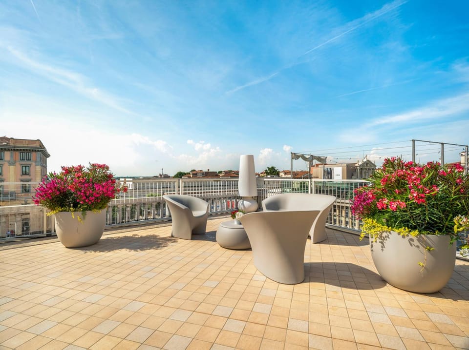 Venetian Palace R&R Hotel in Venice