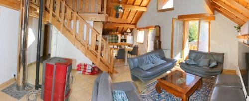 Chalet Savoyard Balcon de Villy Hotel in Haute-Savoie