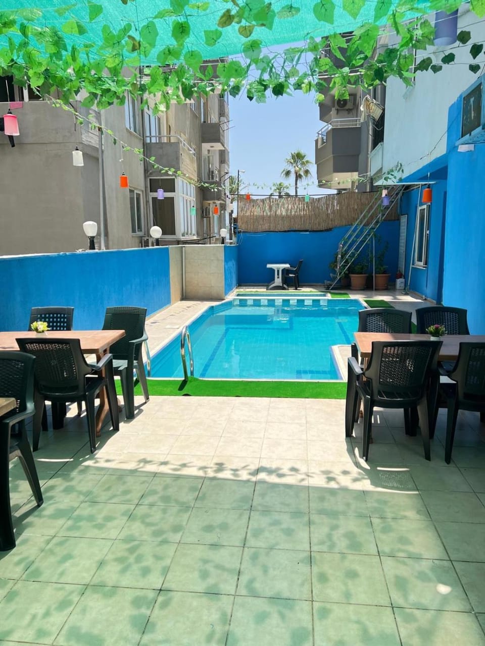 Swimming pool