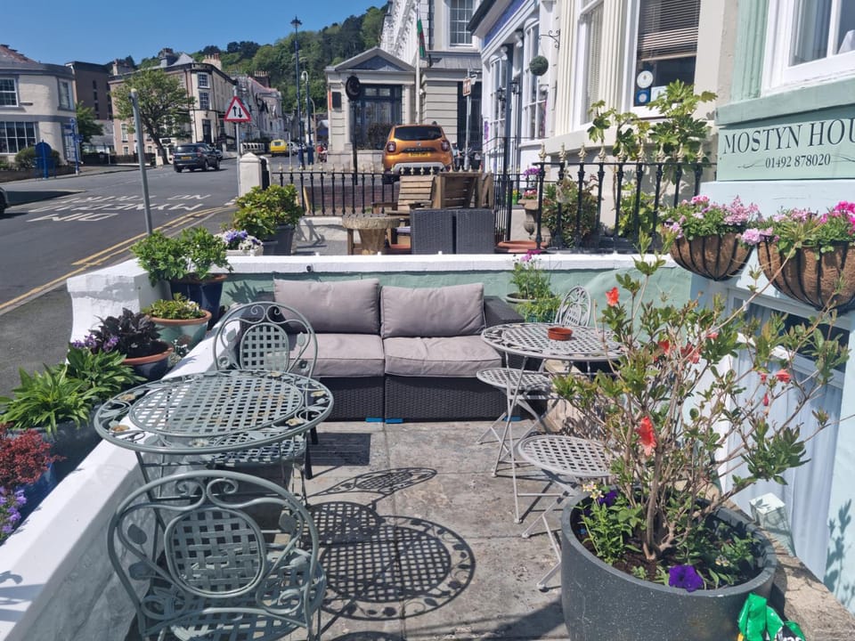 Mostyn House Hotel in Llandudno