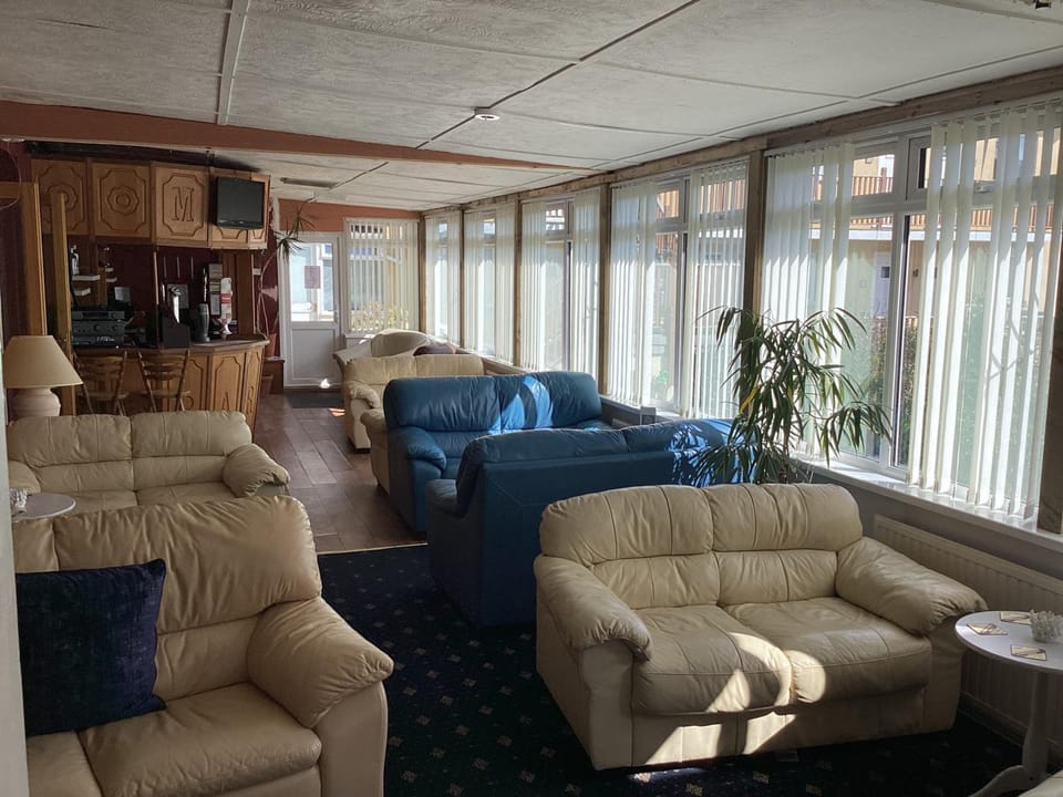 Manian Lodge Hotel in Wales