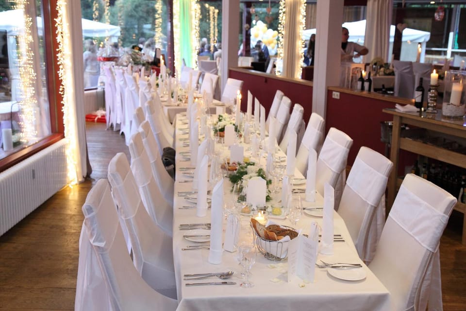 Malteser Komturei Hotel / Restaurant Hotel in Bergisch Gladbach
