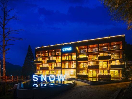 Anji Lingshang Jiangnan Tianchi Vacation Apartment Hotel in Hangzhou