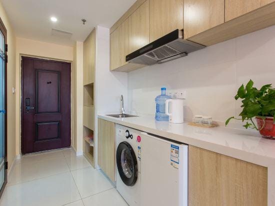 Blueberry Chain Hotel Apartment (Linyi Hailian International Plaza) Hotel in Jiangsu
