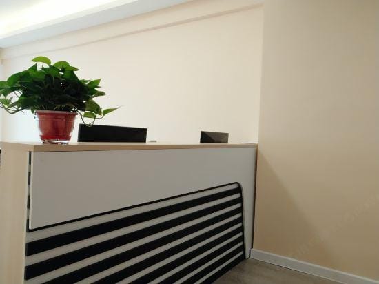 Blueberry Chain Hotel Apartment (Linyi Hailian International Plaza) Hotel in Jiangsu
