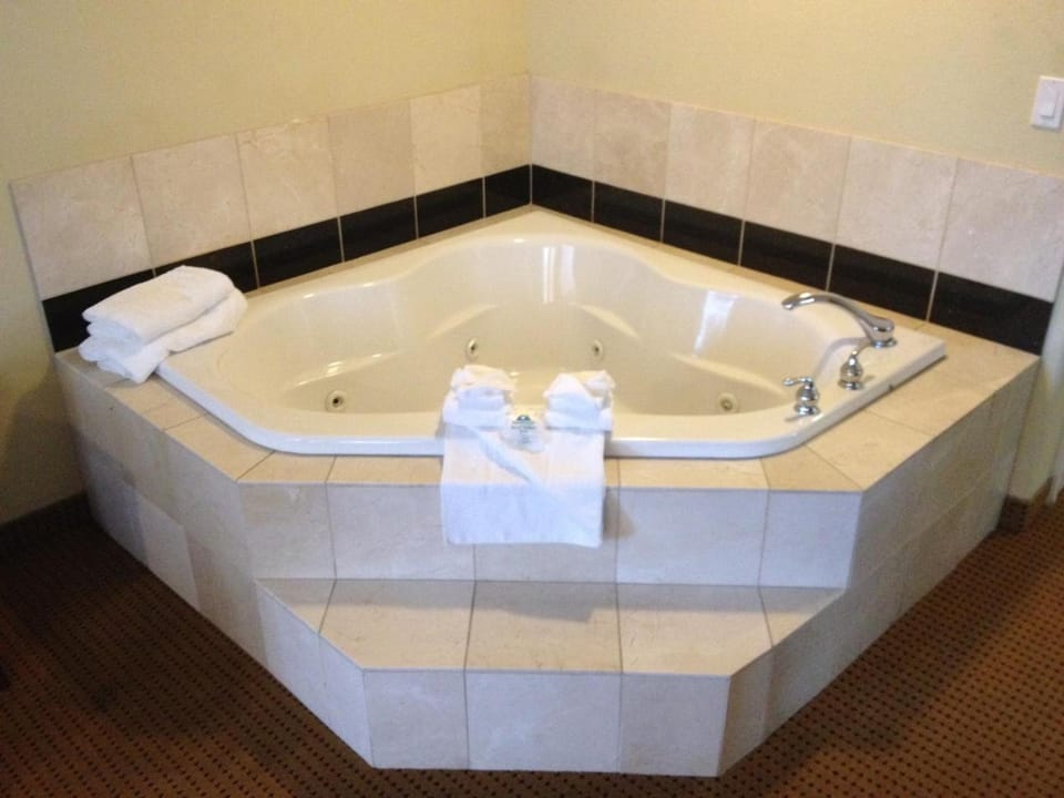 Fairview Inn & Suites Motel in Healdsburg