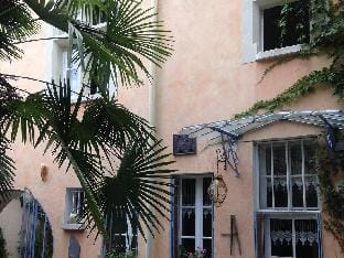 Côte Sud Hotel in Centre-Val de Loire