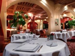 Auberge Du Pere Bise - Jean Sulpice Hotel in Talloires