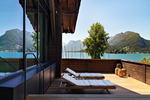 Auberge Du Pere Bise - Jean Sulpice Hotel in Talloires