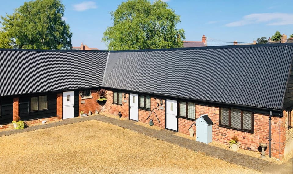 Hunt House Quarters Hotel in Daventry District