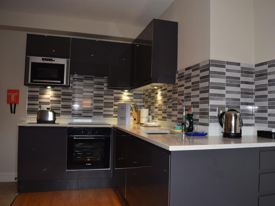 Godwin Court Serviced Apartments Hotel in Swindon