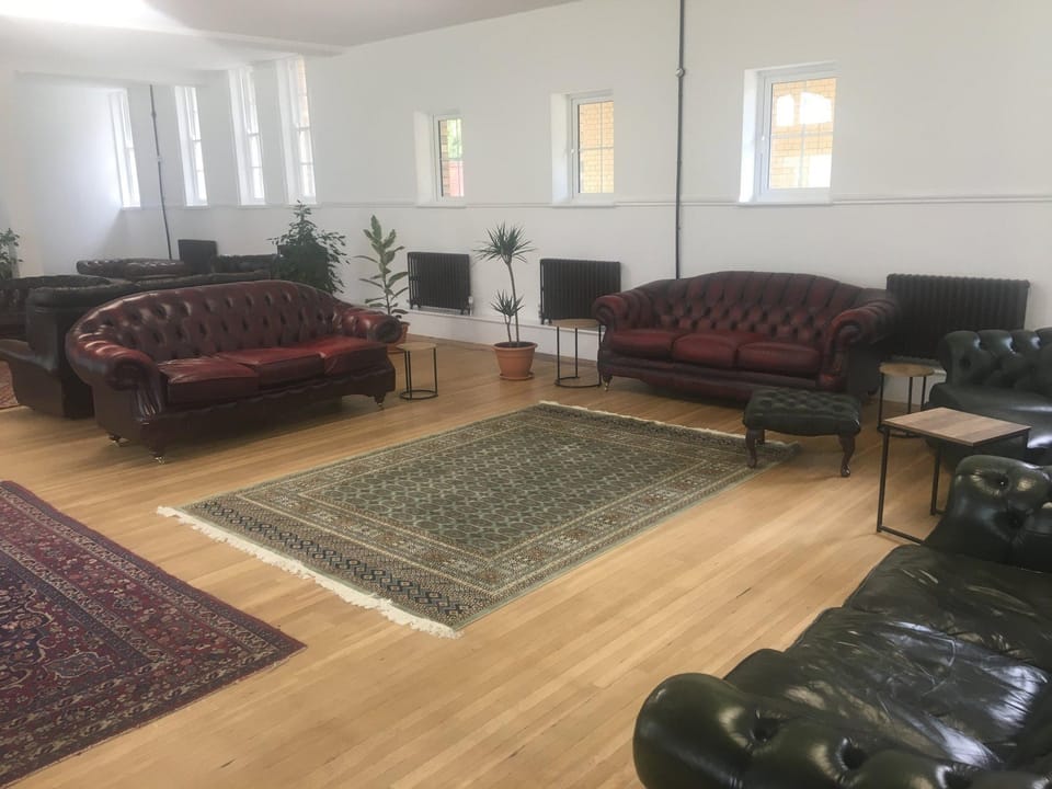 Endsleigh Park Hotel in Hull
