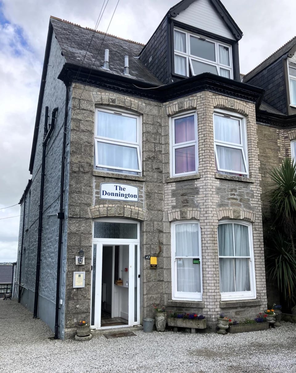 Donnington Guest House Hotel in Truro