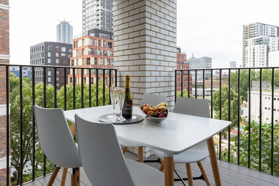 Deluxe Central London Apartments-Southwark Hotel in London Borough of Southwark