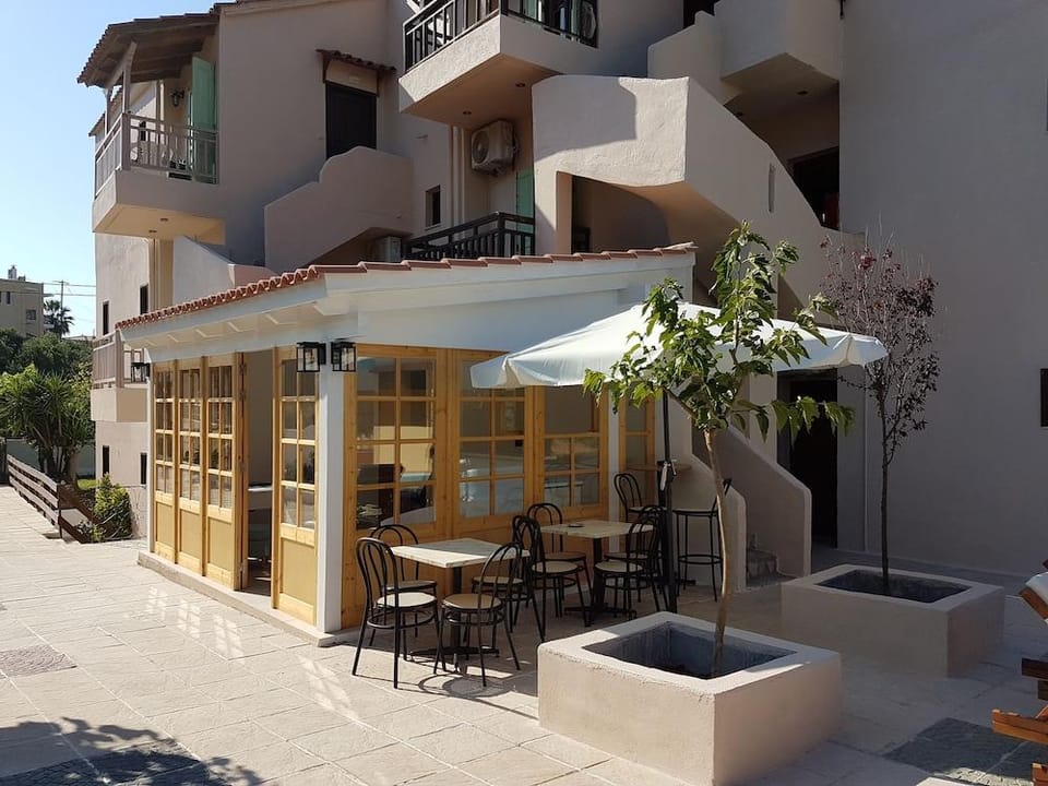 Sirocco Apartments Hotel in Lasithi