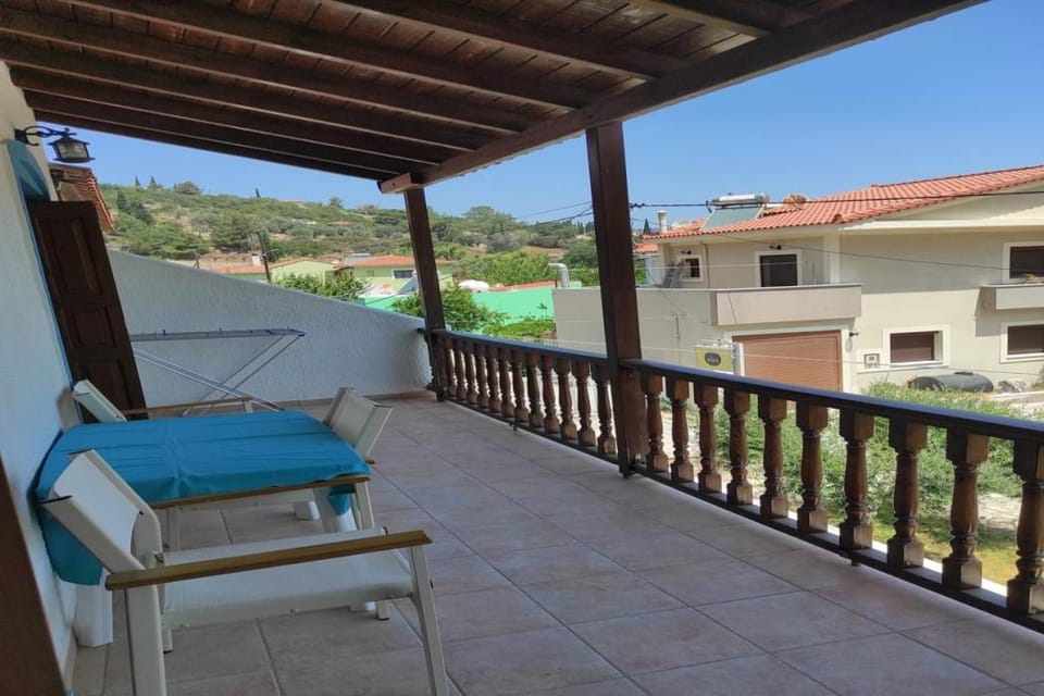 Sunwaves Apartments Hotel in Samos, Greece