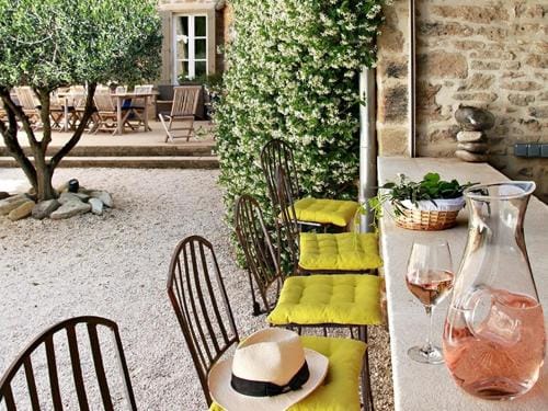 Le Clos de la Tuilière Hotel in Grignan