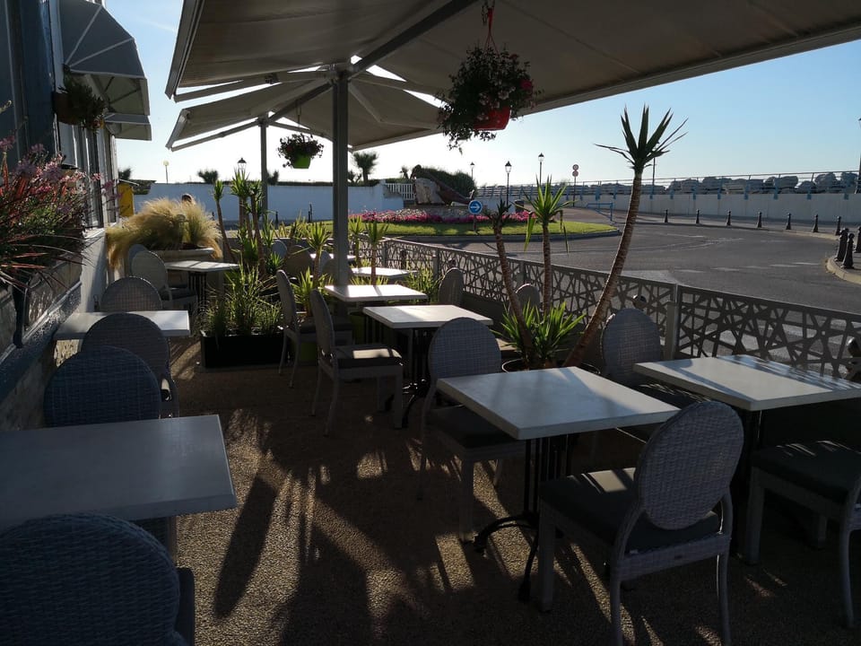 Hôtel Le Dauphin Bleu Hotel in Saintes-Maries-de-la-Mer