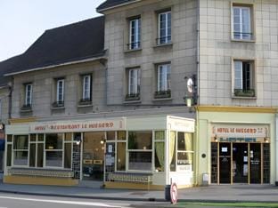 Hôtel Restaurant Le Hussard Hotel in Alençon
