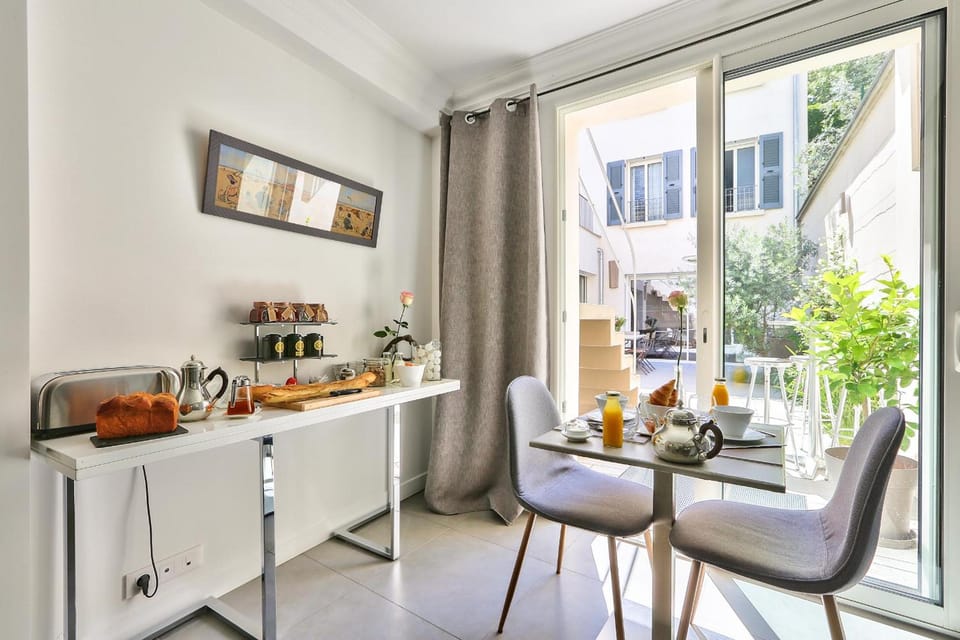 Le Clos de l'Olivier Hotel in Paris