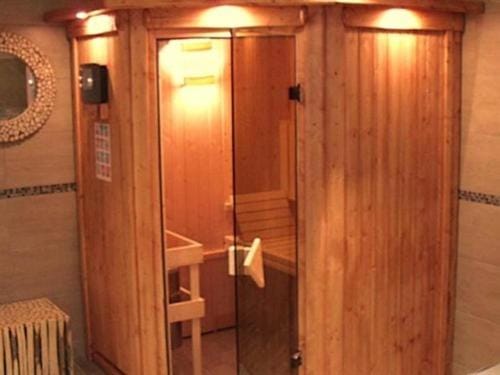 Bethune City Relax Spa & Sauna Hotel in Béthune