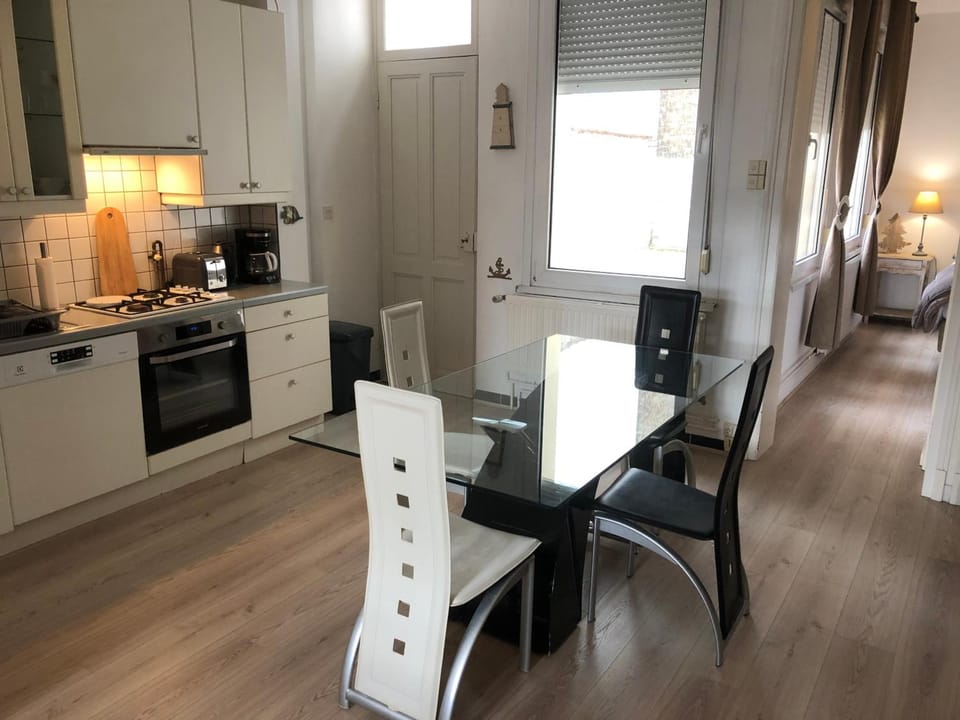 Royal Navy Hotel in Dunkirk