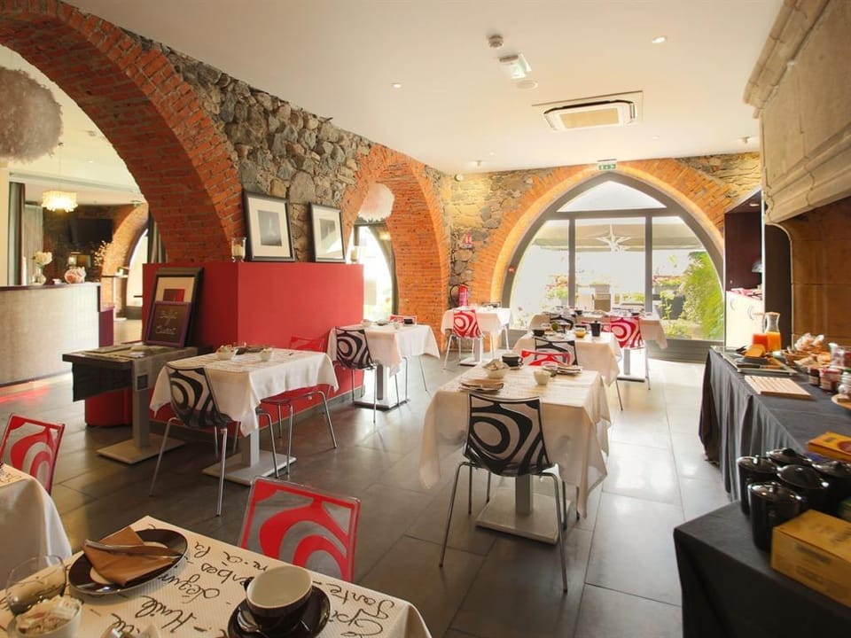 Hôtel Le Turenne Hotel in Occitanie