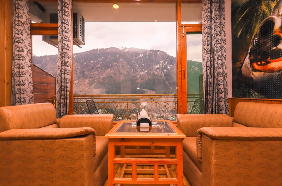 Smugglers Resort By West Western  Hotel in Manali