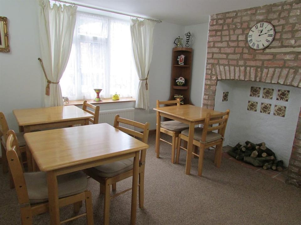 Crab Pot Cottage Hotel in Flamborough